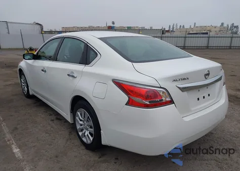 2015 Nissan Altima 2.5 S z USA, uszkodzony, nr VIN 1N4AL3AP7FC478888